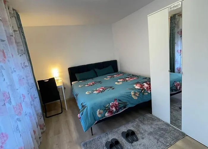 Luis Zimmer Wohnung Ruesselsheim O1