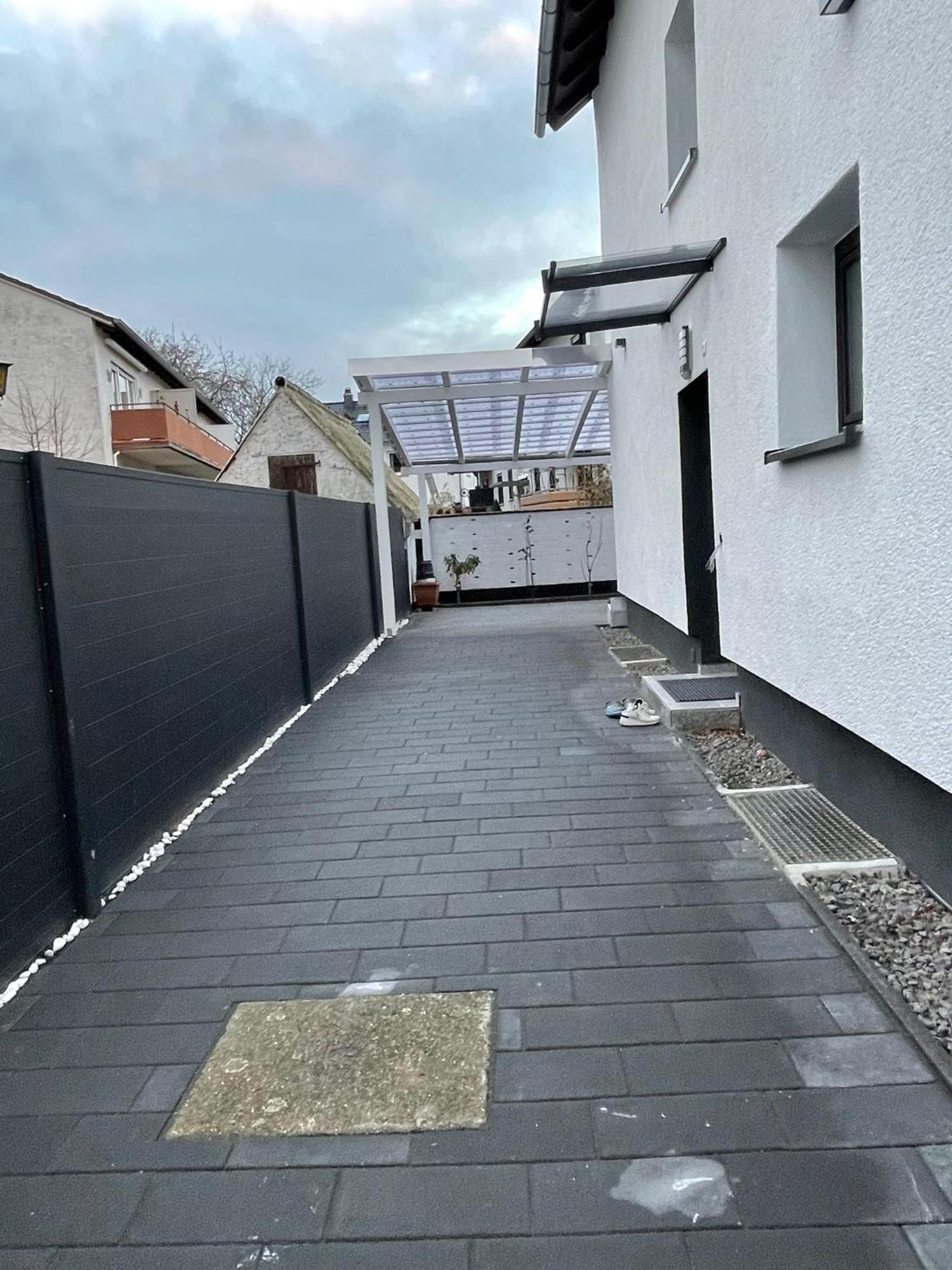 Homestay Luis Ruesselsheim O1 *