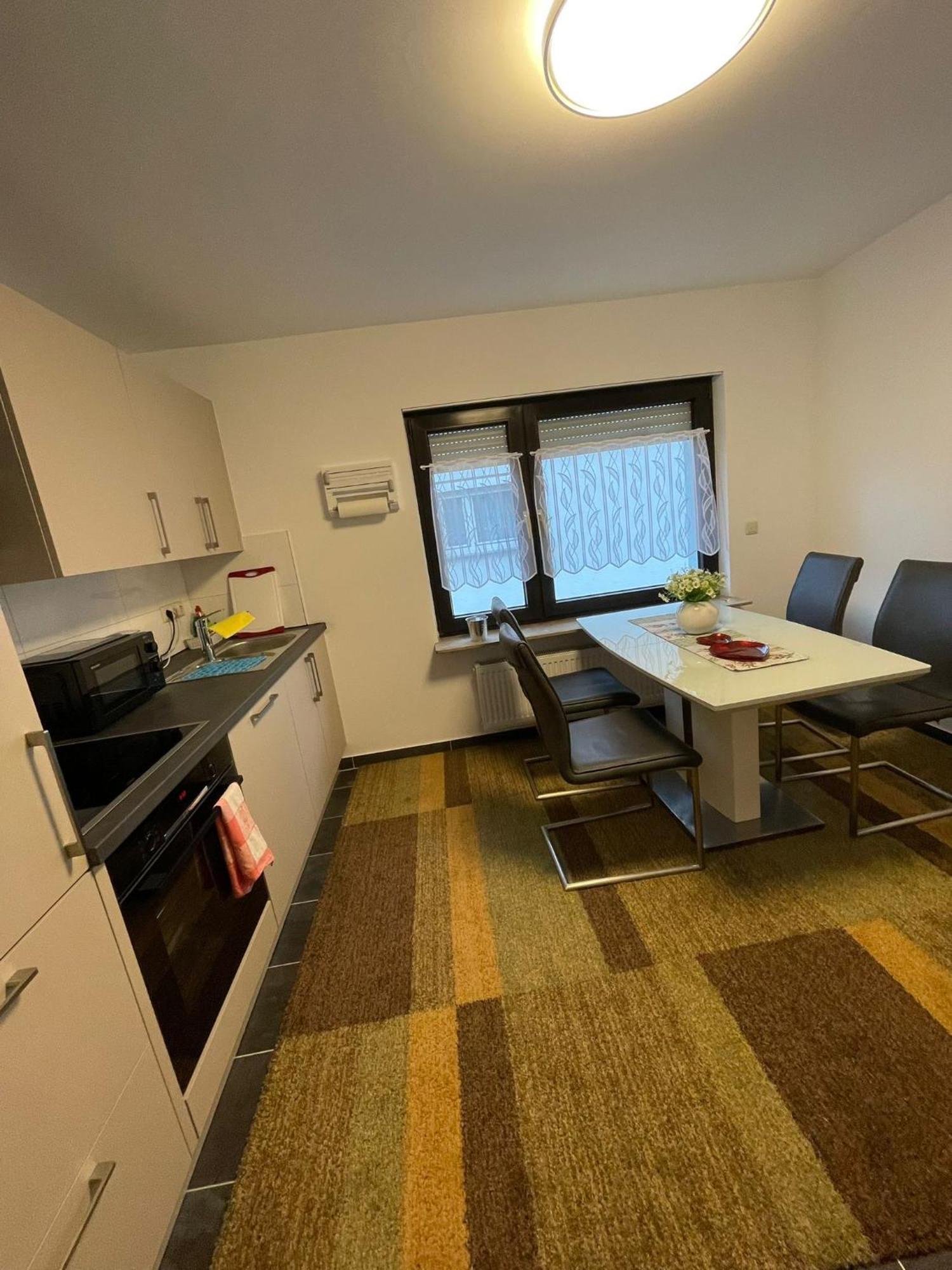 Homestay Luis Ruesselsheim O1